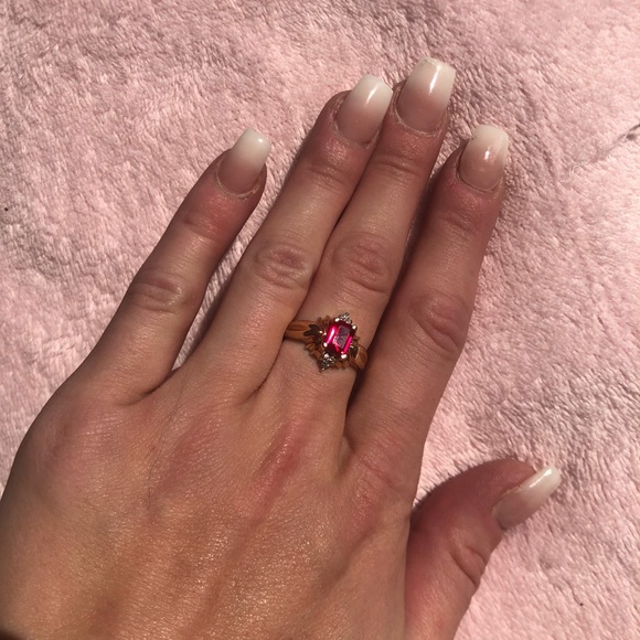 ‼️ SOLD ‼️10K SOLID Gold, GENUINE Diamond Ring - Picture 2 of 4